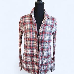 The perfect shirt J Crew ruched plaid button-up shirt Size Small